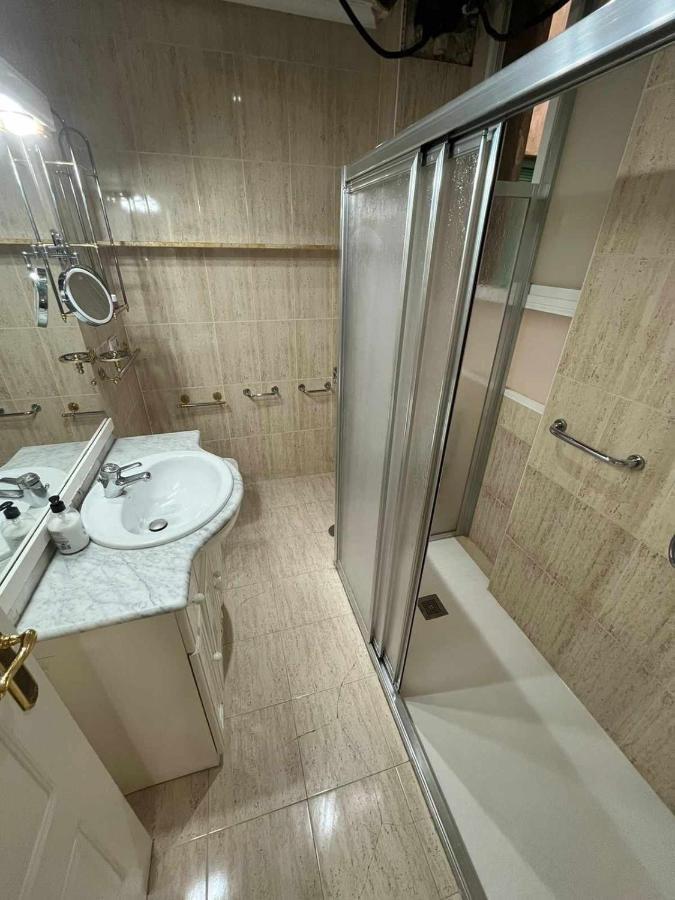 R-3- Комната В Квартире Для 1 Человек В Центре Аликанте Extérieur photo